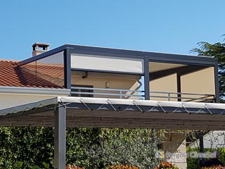 Stransko senčenje in zapiranje pergole