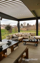 Stransko zapiranje bioklimatske pergole ClimaSol