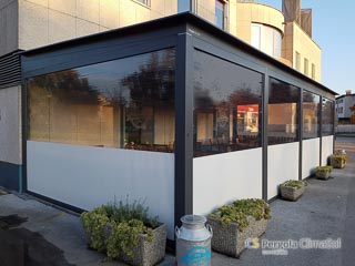 Integrirani ZIP roloji na pergoli ClimaSol